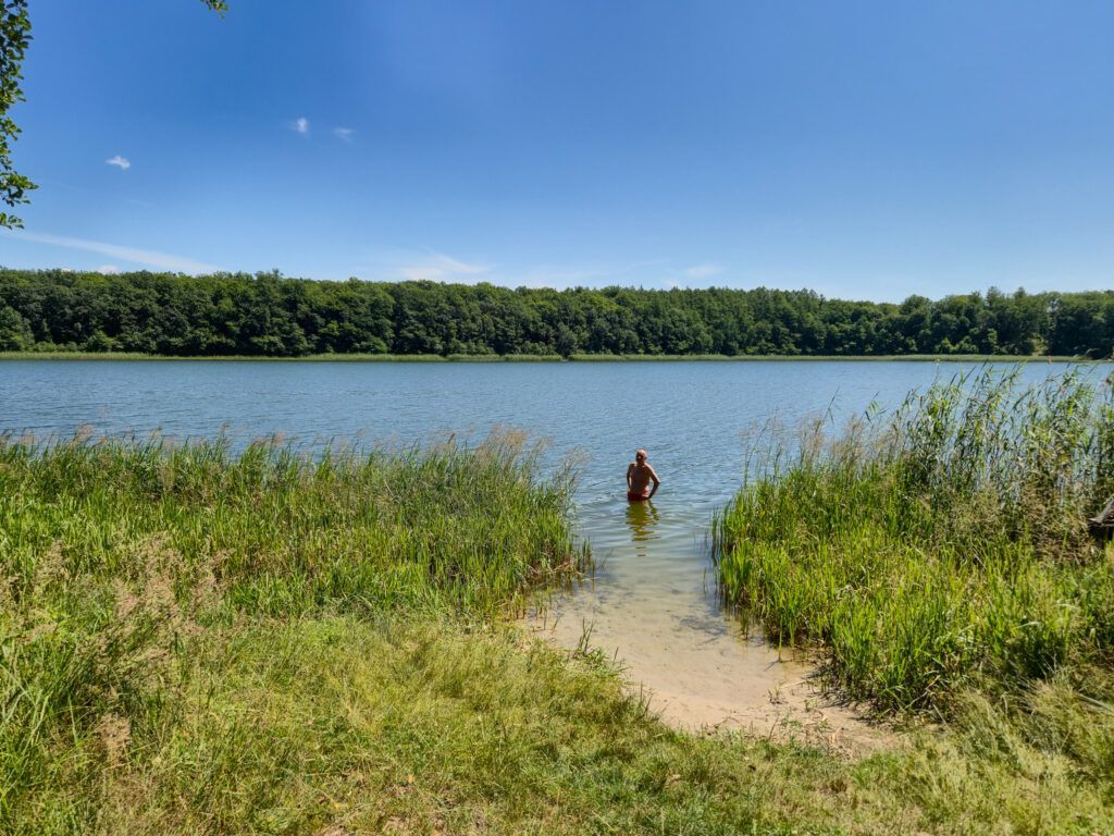 Okolice Reska, Marcin w jeziorze