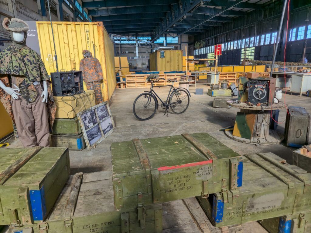 Mielno wystawa w środku hali