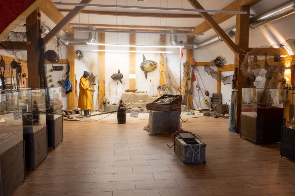 Niechorze skansen morski, sala wystawowa