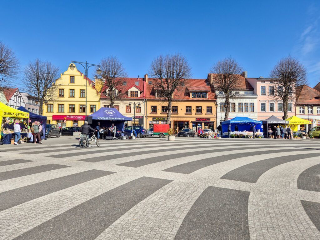 Gryfice, kamieniczki w Rynku