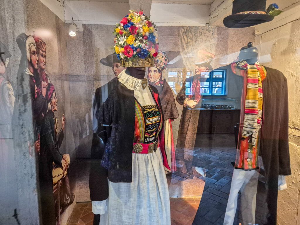 Ślubne nakrycie głowy